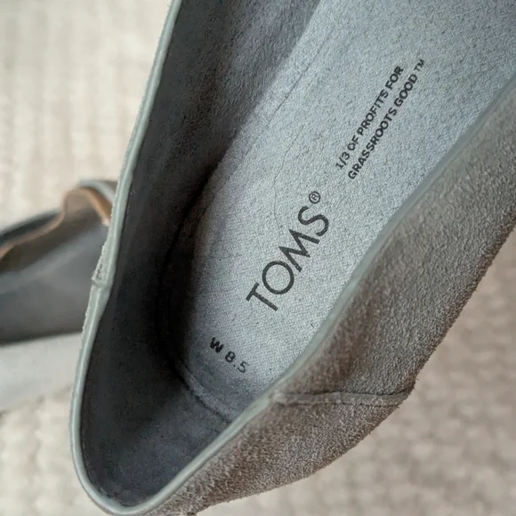 New TOMS Darcy Dusty Blue Grey Suede Loafers Flats Size 8.5 - Picture 6 of 8